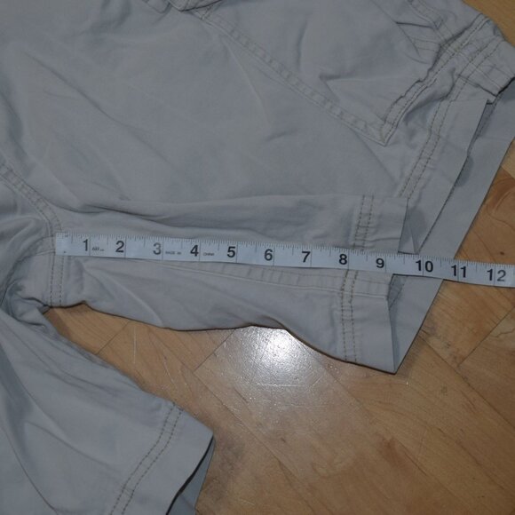 ST. JOHN'S BAY Men's Sz 40 COMFORT , STRETCH WAIST Cargo Shorts - EXCELLENT - Picture 3 of 6